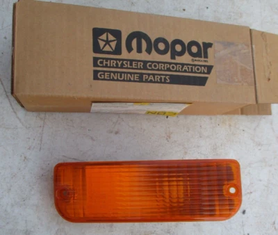 NOS Mopar 5262227 left park lamp 1991 1992 1993 1994 1995 Dodge Spirit - Image 1 of 4