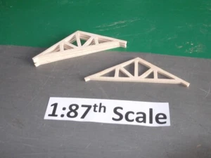 Holz Modell LKW Ladung Maßstab 1:87 9,75m Dachstuhl (x4) - Bild 1 von 2
