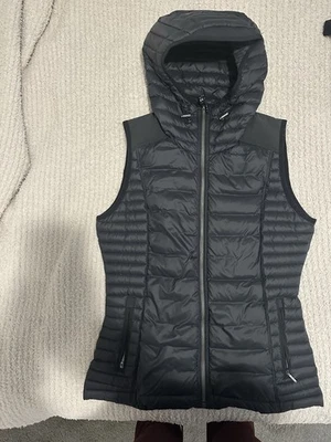 KUHL женщин Spyfire с капюшоном жилет куртка вниз пуховик черный размер маленький - Изображение 1 из 4