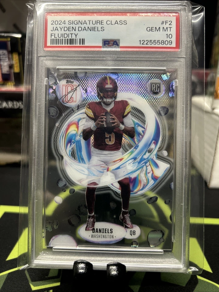 Jayden Daniels Fluidity RC #F2 PSA 10 SSP Topps Signature Class 2024 Foto 1 de 1