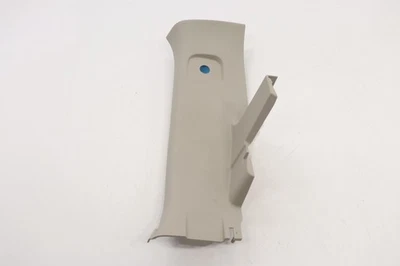 Nissan Titan 2018-2021 trasero derecho pilar C embellecedor superior cubierta panel moldura OEM_G Foto 1 de 4