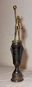 antiguo grabado 1939 Rev Arthur Hart St Pats baloncesto campeones trofeo premio - Imagen 1 de 13