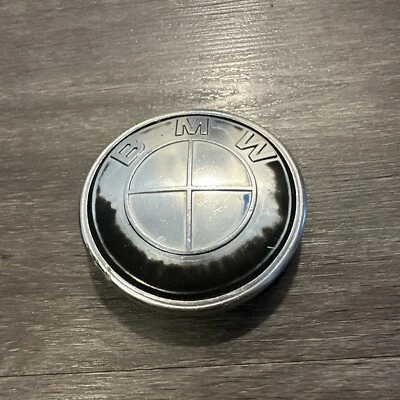 1969 1971 1972 1973 1974 1975 1976 BMW 2002 Rear Trunk Badge Emblem 18268932 OEM - Image 1 of 4
