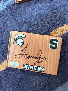 TOM IZZO MICHIGAN STATE SPARTANS,HOF JSA SIGNED FLOORBOARD - Picture 1 of 1