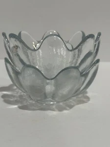 2 MCM Blenko Glass Lotus Bowls 8 Petals Clear Floriform 5.5" EUC - Picture 1 of 6
