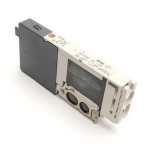 SMC SQ1240-5L-C4 Latching Solenoid Valve 2-Pos Double, 0.18-0.7MPa, 24V DC Coil - Picture 1 of 7