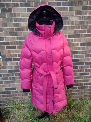 SOIA & KYO Bryanna Abrigo Abombado Magenta Chaqueta Con Capucha Cinturón M Nuevo con Etiquetas Foto 1 de 4