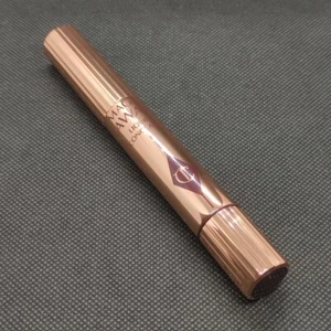 Charlotte Tilbury Magic Away Liquid Concealer 5 Medium 4ml Brand New Genuine - Picture 1 of 4