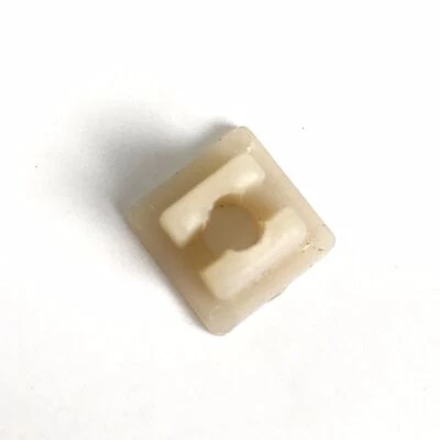 Clip de tornillo de 10 ojales apto para Toyota 4Runner Tacoma Tundra Cressida Corolla T100 Foto 1 de 4