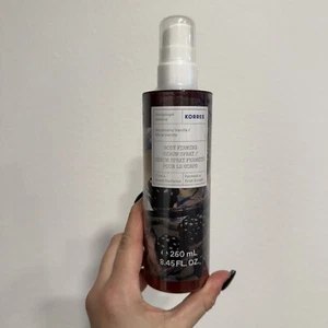 Korres Body Firming Serum Spray Blackberry Vanilla 8.45 Fl Oz 250 mL - Picture 1 of 5