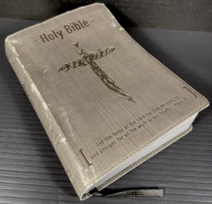 Graduation Holy Bible Abingdon Press 2008 New Revised Standard Version Pre-owned - Imagen 1 de 13
