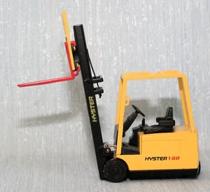 JOAL 196 1:30 SCALE HYSTER 1.8 XMT FORK LIFT TRUCK BOXED - Picture 1 of 15