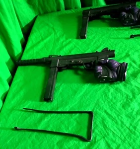 The Joker Half Scale Prime 1 Studio Arm Parts For Customization  - Picture 1 of 9