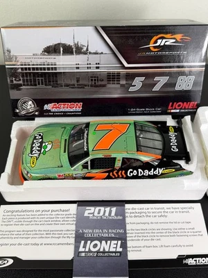 Nuevo en caja Lionel 1/24 Danica Patrick #7 GoDaddy.com 2011 Impala Flashcoat 1/526 Foto 1 de 4