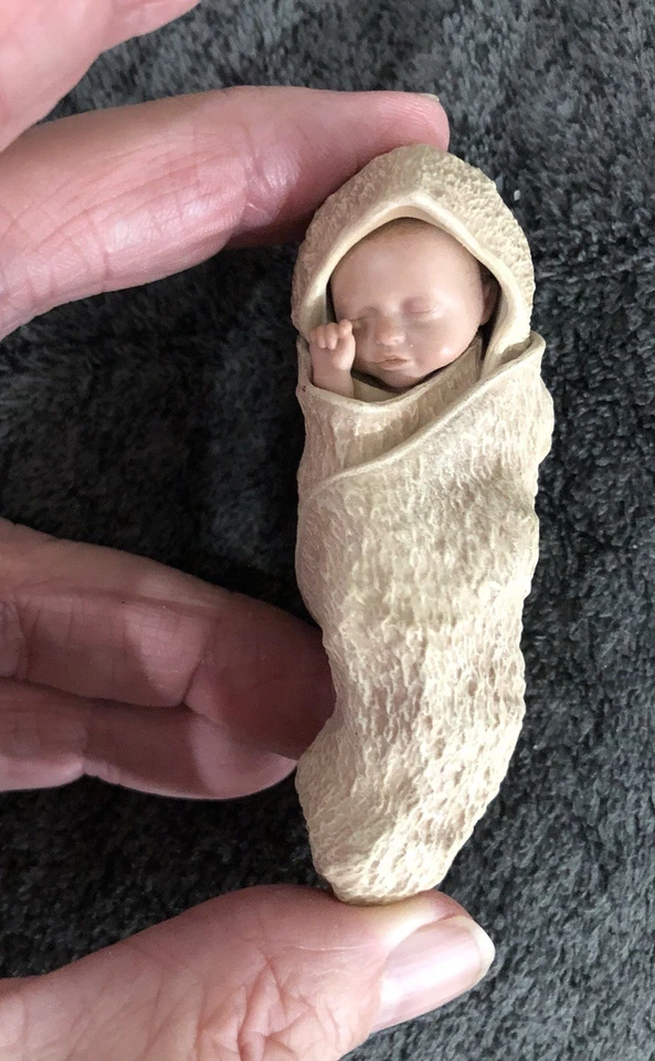 Figura escala 1/6 Hot Toys MMS478 Obi-Wan Kenobi Star Wars Baby Luke Skywalker  Foto 1 de 1