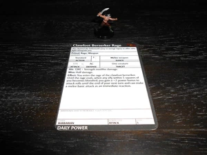 Male Halfling Barbarian D&D Miniature PHB Heroes 2 mini Dungeons Dragons - Picture 1 of 2