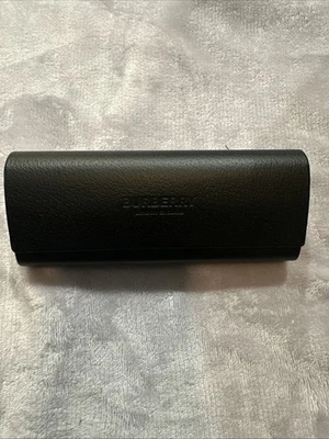 NEW Burberry Medium Black Hard Clamshell Flip Top Eyeglasses Case Magnet Closure - Image 1 of 2