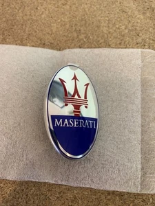 Maserati Quattroporte 2003-2008, OEM Front Logo Emblem Badge Ornament, 67575600 - Picture 1 of 2
