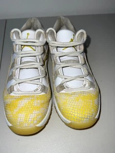 Nike Air Jordan 11 Low Top Basketball Shoes Youth 1Y Yellow Snakeskin 580522-107 - Picture 1 of 10