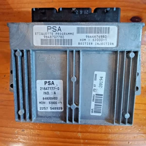 CALCULATEUR XSARA PICASSO  1.4  SAGEM S2000-1  21647777-0 / 9644674980 - Picture 1 of 2