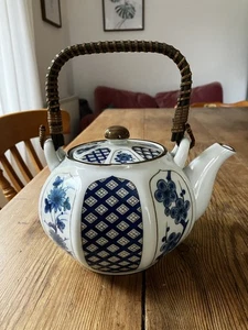 Vintage Japanese Otagiri Porcelain Teapot Bamboo Handle Blue White Floral - Picture 1 of 16