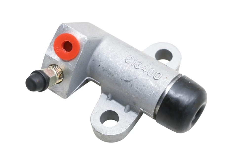 Bendix 11785, F103421 Slave Cylinder Assembly NOS - Image 1 of 3