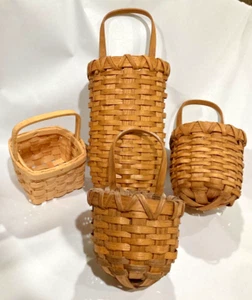 lot of 4 VTG small,  handmade baskets largest 10" T - Picture 1 of 9