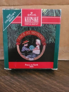 'Peace on Earth - Italy' 'New Collector's Series' NEW Hallmark 1991 Ornament - Picture 1 of 3