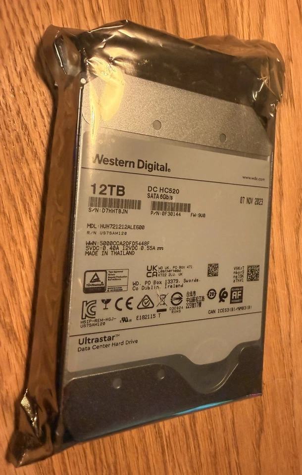 NEU: Western Digital Ultrastar DC HC520 12TB, SATA 6Gb/s HUH721212ALE600 - Bild 1 von 1