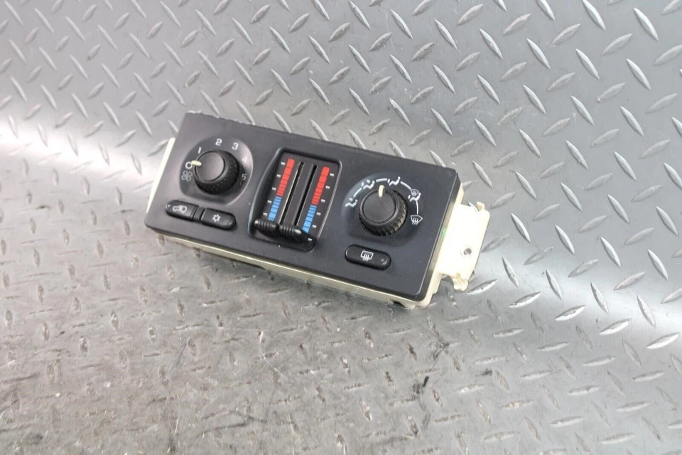 05-07 SILVERADO Manual Dual Zone Heat AC Climate Temperature Control OEM WTY OE Foto 1 de 4