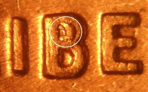 24 - 1960-D Die Break relleno superior "B" de LIBERTY centavo Lincoln - TODO BU- ENVÍO Y DEVOLUCIÓN GRATUITOS - Imagen 1 de 6