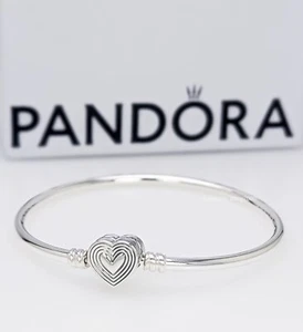 New 100% Authentic PANDORA 925 Radiating Heart Clasp Bangle Bracelet 593752C00 - Picture 1 of 7