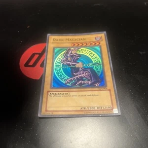 YuGiOh Dark Magician - SDY-006 FOIL Trading Card - Picture 1 of 6
