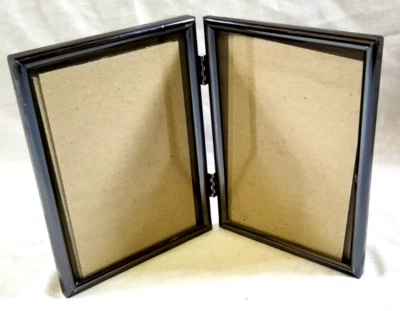 Vintage Bifold Silver Tone Metal Picture Frame for 5" x 7" Double Photo Portrait - Image 1 of 4