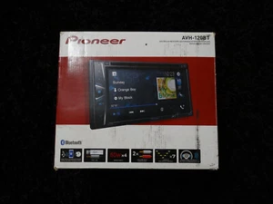 Pioneer AVH-120BT DVD/MP3/WMA/WAV/AAC Receiver 50W x 4 Bluetooth Pandora HD USB - Picture 1 of 7