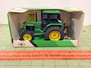 1/32 John Deere 3350 FWA tractor new in box stock number 5580 - Picture 1 of 4