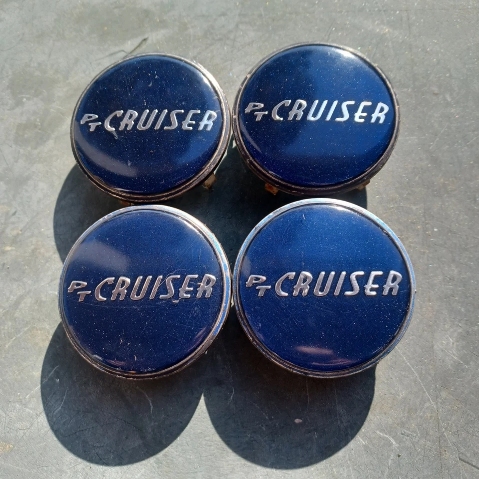 Tampa central Chrysler PT Cruiser conjunto de 4, azul, 2003-2005 p/n 04743728AA - Imagem 1 de 3