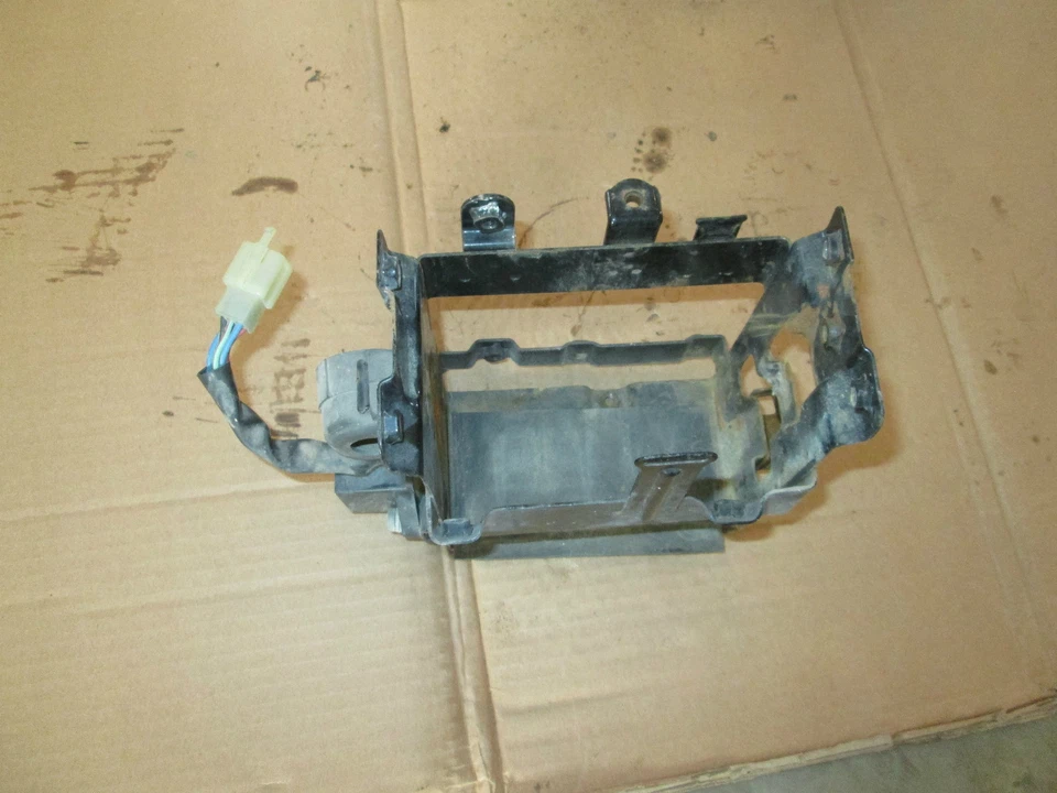 Kawasaki Vulcan VN750 VN750C VN 750C 750 1993 caja de batería  Foto 1 de 1