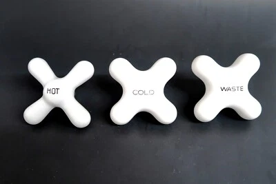 3 manijas de perillas de porcelana vintage - CALIENTE, FRÍO Y DESPERDICIO - Juego no coincidente Foto 1 de 4