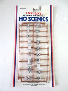 Life Like HO Scenics Model Railroad Railroad Signs #1125 Brand New Sealed - Picture 1 of 6