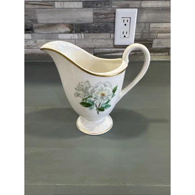 Ганноверский серебряный сливочник с розами - Изображение 1 из 4