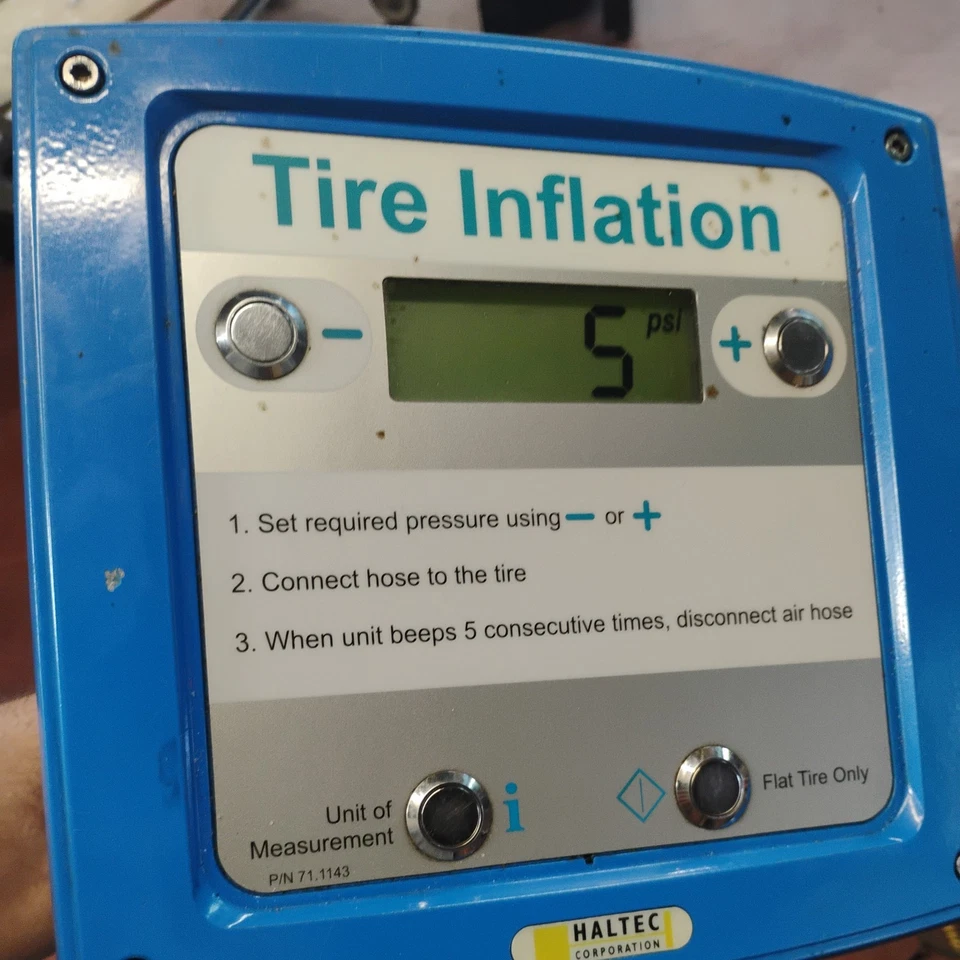 Inflador de pneus Haltec 89Xda, 1/4-18 Npt, azul - Imagem 1 de 4