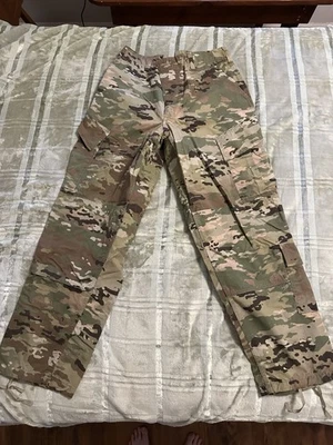 US Military ACU OCP Pants Mens Large Regular Camo Multicam Trousers USGI - Image 1 of 2