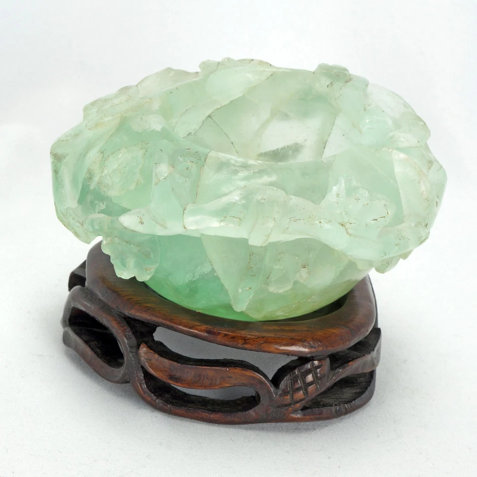 Antiguo incensario chino de fluorita tallada o lavadora de arbusto sobre soporte Qing/República Foto 1 de 4