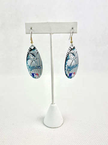 MLB Miami Marlins Vintage Teardrop Spinner Women’s Hook Earrings Cover