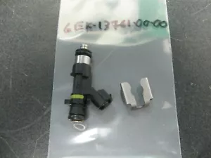 YAMAHA OUTBOARD F115 FUEL INJECTOR ASSY 6EK-13761-00-00 BIN0113 - Picture 1 of 12