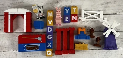 Figuras para niños Mega Bloks Blocks Barn Word World PBS 2007 - incompletas Foto 1 de 4