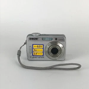 Sony Cybershot DSC-S500 6,0 megapixel fotocamera - argento - per ricambi - LEGGERE - Foto 1 di 9