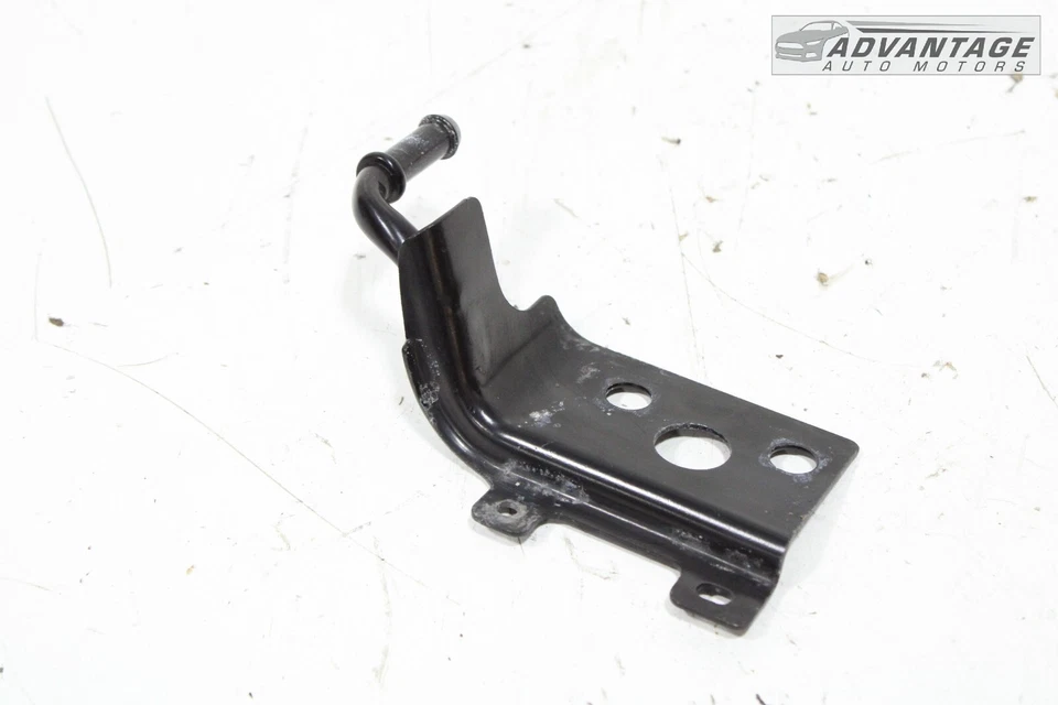 2021-2023 AUDI A5 AWD EXHAUST RESONATOR PIPE RIGHT INSULATOR HANGER BRACKET OEM - Image 1 of 4