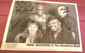 HANDSIGNIERTES FOTO VON MERL SAUNDERS & THE RAINFOREST BAND - Bild 1 von 1